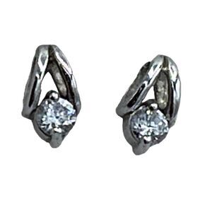 Vintage Sterling silver CZ post style Thailand earrings